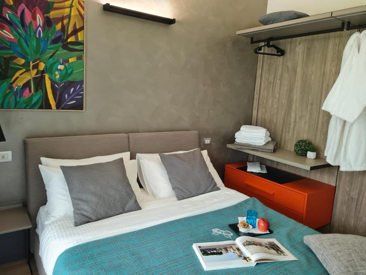 Alma Garda Home Сирмионе Екстериор снимка
